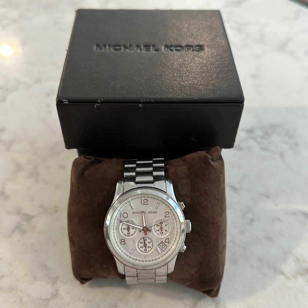 Michael Kors Runway Silver-Tone Watch